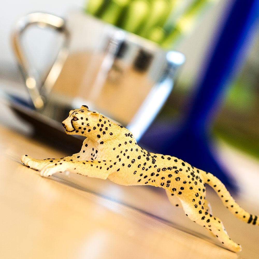 Cheetah - Safari Ltd - Timeless Toys