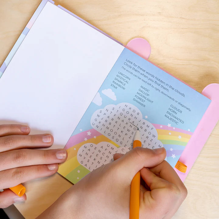 Tiger Tribe Busy Whiz Fun Activity Pack - Unicorns (5 - 9yrs)