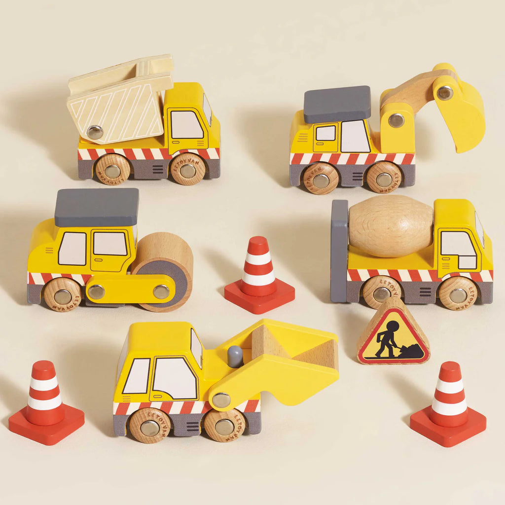 Le Toy Van - Wooden Construction Vehicles set