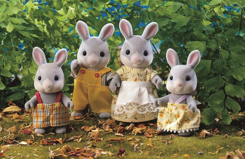 Sylvanian Families: Cottontail Rabbit Family