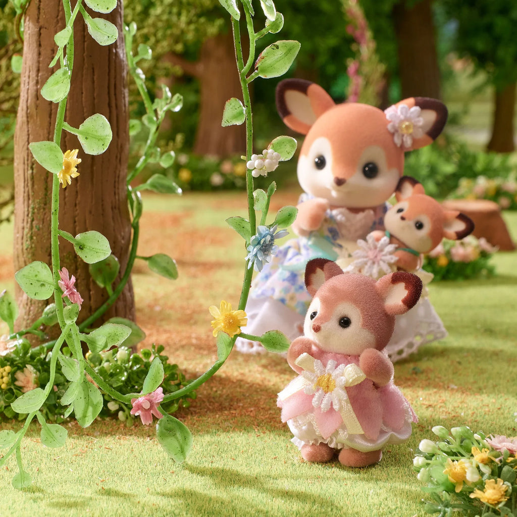 Sylvanian Families: Deer Babies Floral Swing Set