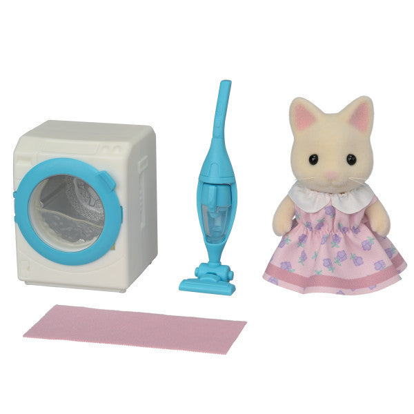 Sylvanian Families: Floral Cat Girl's Wash and Clean Set