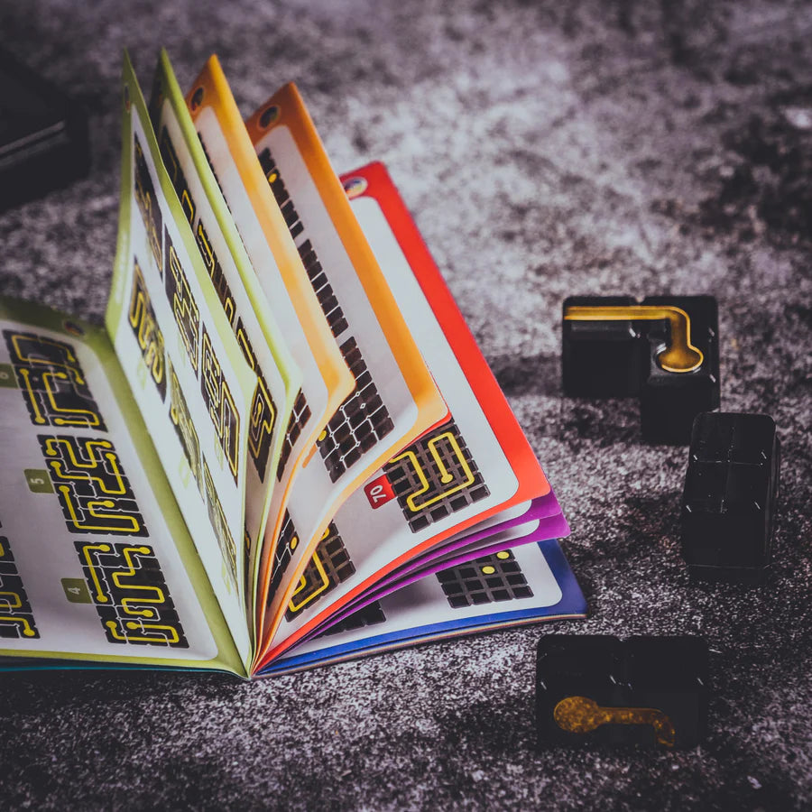 Smart Games: IQ Circuit - Brainteaser Puzzle Game - 8yrs+