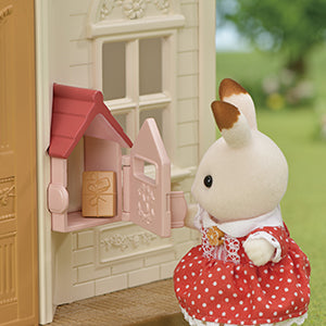 Sylvanian Families: Red Roof Cosy Cottage (incl Rabbit figure and acce ...