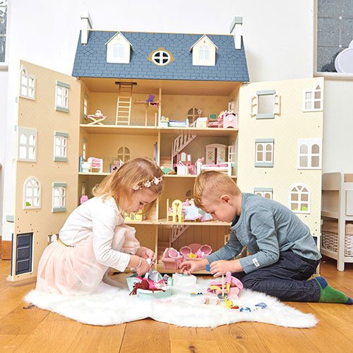 Palace Doll's House by Le Toy Van *Pre-Order* - Timeless Toys