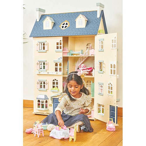 Palace Doll's House by Le Toy Van *Pre-Order* - Timeless Toys
