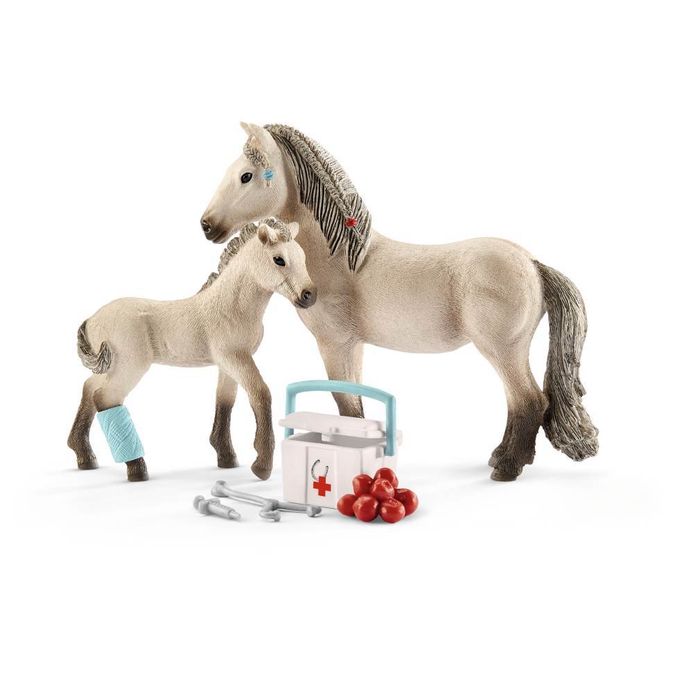Schleich Horse Club - Hannah's First Aid Kit - Timeless Toys