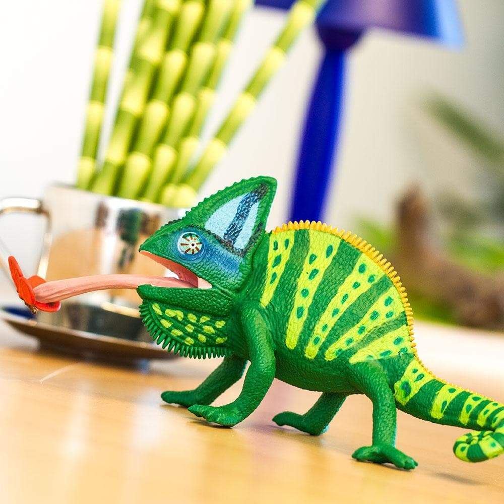 Veiled Chameleon by Safari Ltd - Timeless Toys